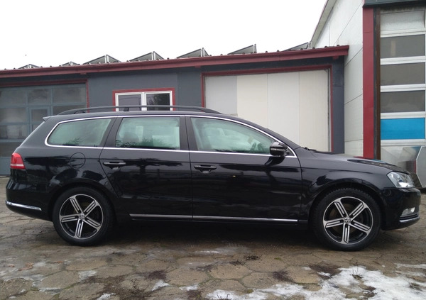 Volkswagen Passat cena 36500 przebieg: 211000, rok produkcji 2013 z Augustów małe 211